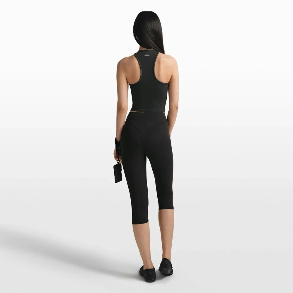 Nike Skims Ribbed Seamless Racer Front Tank in Obsidian Black - Picture 5 of 8